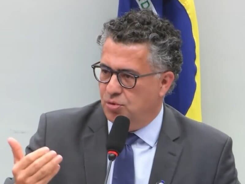 Presidente da comissão da PEC 6x1 vê clima favorável ao mérito da proposta, mesmo que com resistências pontuais.  - TV Câmara/Reprodução