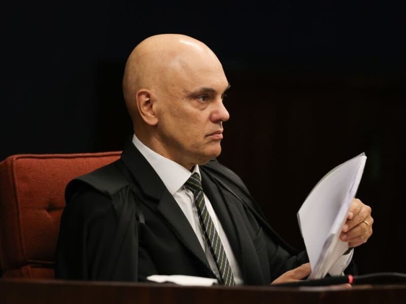 Pedido decorre de vazamentos ligando Eduardo à gestão financeira do filme de Bolsonaro, gravado nos EUA. - Fabio Rodrigues-Pozzebom/ Agência Brasil Pedido decorre de vazamentos ligando Eduardo à gestão financeira do filme de Bolsonaro, gravado nos EUA. - Fabio Rodrigues-Pozzebom/ Agência Brasil