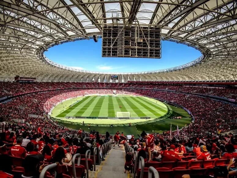 Deputados propõem uso de restrição a eventos esportivos como medida coercitiva para pagamento de pensão. - Cris Mattos/CBF