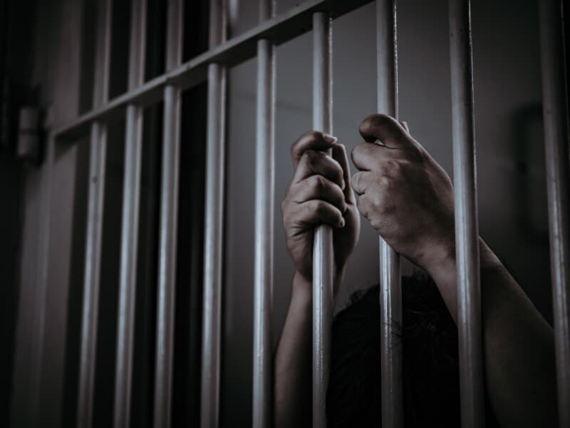 Proposta em discussão reduz a maioridade penal de 18 para 16 anos. - Magnific
