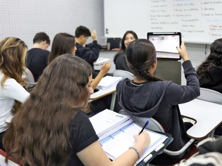 Texto prevê triagens periódicas para identificar estudantes com potencial elevado de aprendizagem. - José Cruz/Agência Brasil
