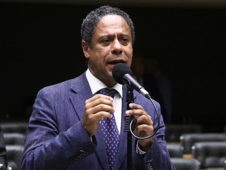 Texto de Orlando Silva valoriza manifestações culturais periféricas. - Vinicius Loures/Câmara dos Deputados