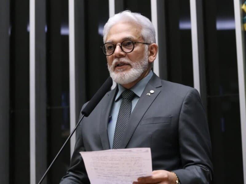Relator afirmou que a proposta reforça o princípio da proteção integral previsto no ECA. - Kayo Magalhães / Câmara dos Deputados