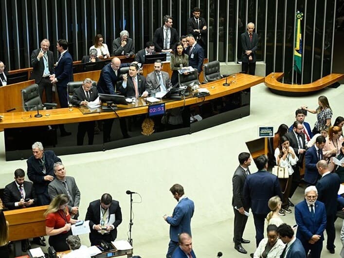 Sessão do Congresso do último dia 21 que derrubou vetos da LDO sobre repasses federais em ano eleitoral. - Andressa Anholete/Agência Senado