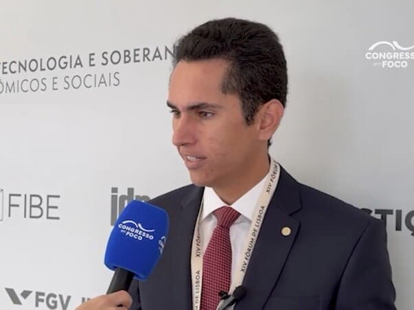 "Vivemos em um país dividido", diz Domingos Neto ao analisar os desafios da disputa eleitoral de 2026. - Reprodução / Youtube