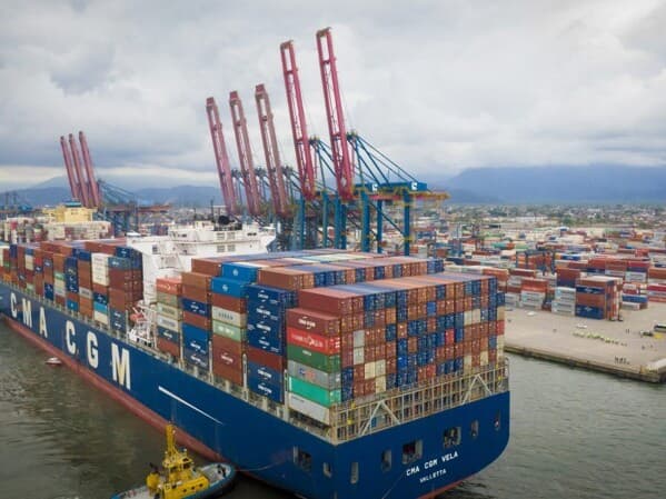 Valor impacato equivale a 35% do montante exportado pelo Brasil para os EUA, afirma a Câmara Americana de Comércio. - Divulgação/Santos
