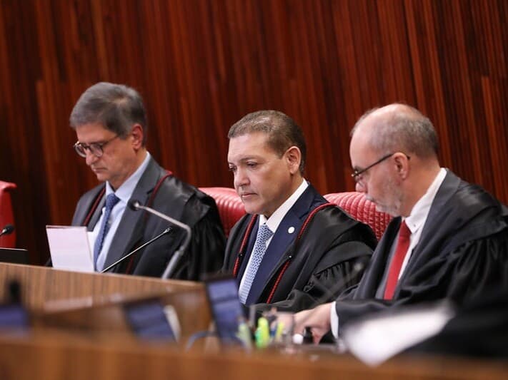 Sessão dessa terça-feira do TSE, sob a presidência do ministro Nunes Marques. - Luiz Roberto/TSE