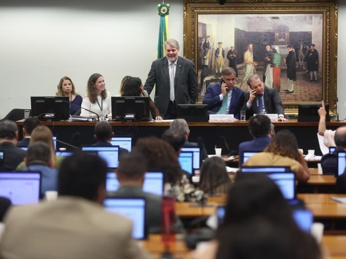 CCJ aprovou a admissibilidade da proposta que reduz a maioridade penal por ampla margem de votos. - Gabriela Biló/Folhapress