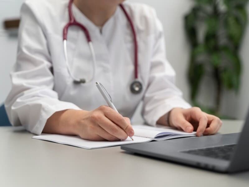 Proposta busca assegurar a valorização dos profissionais de Medicina e Odontologia.  - Magnific