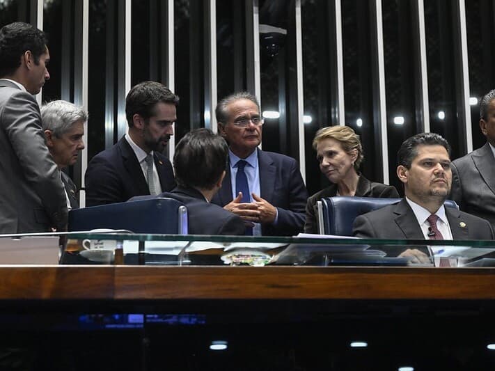 Negociações com o governo foram lideradas por Renan Calheiros e Tereza Cristina, mas não houve acordo entre Legislativo e Executivo. - Carlos Moura/Agência Senado