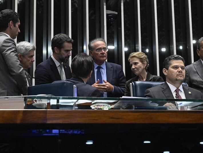 Negociações com o governo foram lideradas por Renan Calheiros e Tereza Cristina, mas não houve acordo entre Legislativo e Executivo. - Carlos Moura/Agência Senado