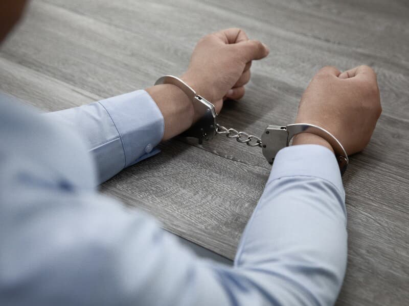 Proposta endurece penas para fraude financeira contra aposentadoria. - Magnific