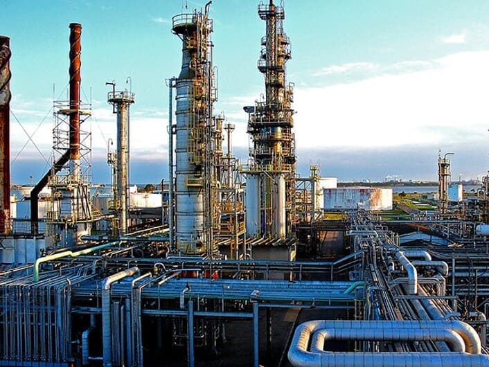 Medida prevê maior proteção à indústria brasileira em contratos públicos. - João Paulo Ceglinsky / Petrobras