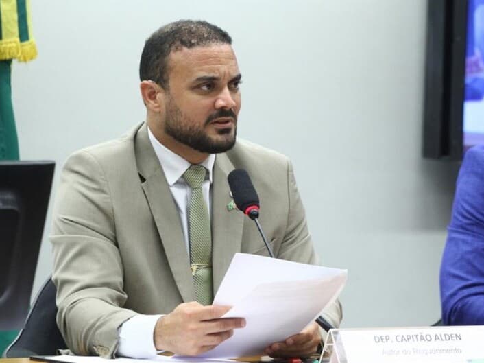 Corretores deverão cumprir exigências de capacidade técnica e aptidão psicológica previstas na legislação. - Vinicius Loures / Câmara dos Deputados