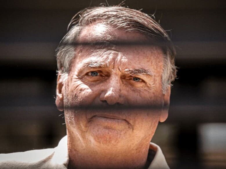 Bolsonaro está em prisão domiciliar desde 27 de março, após deixar hospital. - Scarlett Rocha/AGIF/Folhapress
