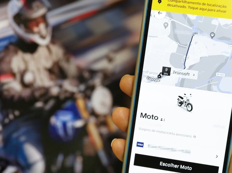Comissão aprova proposta que libera transporte de passageiros por motos via aplicativo. - Bruno Peres/Agência Brasil