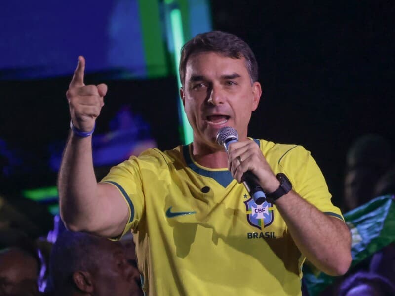 Para a ministra, as publicações associam Flávio à investigação sem respaldo nos fatos apurados. - Raul Luciano/AtoPress/Folhapress