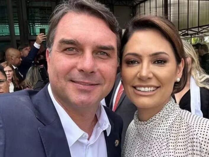 Flávio e Michelle: divergências públicas expõem disputa por legado de Bolsonaro. - Reprodução/redes sociais