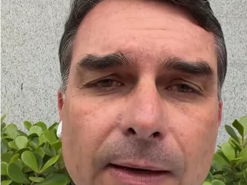 Senador considera que divergências políticas são naturais, e defendeu reaproximação com ex-primeira-dama. - Reprodução/Instagram