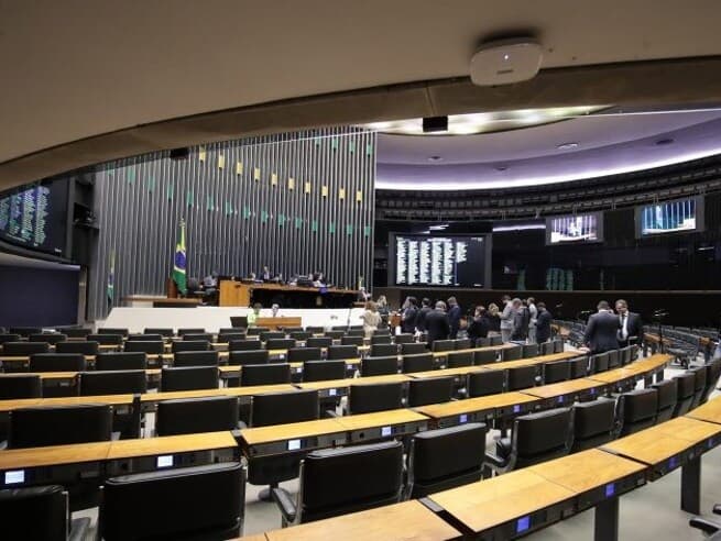 A versão em votação também prevê aumento de pena para crimes contra a honra praticados em contexto de violência doméstica. - Bruno Spada / Câmara dos Deputados