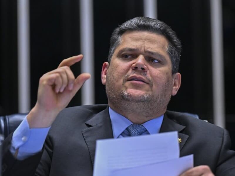 Davi Alcolumbre critica uso eleitoral da PEC do fim da escala 6x1. - Ton Molina/Agência Senado