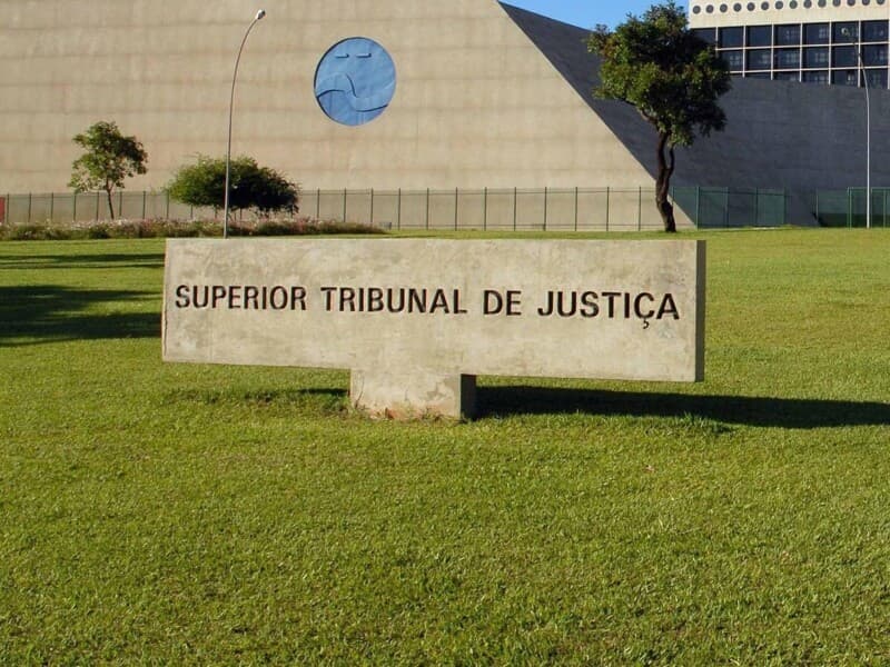 O texto estabelece critérios para que o STJ concentre sua atuação em casos de maior impacto jurídico. - Marcello Casal Jr / Agência Brasil 