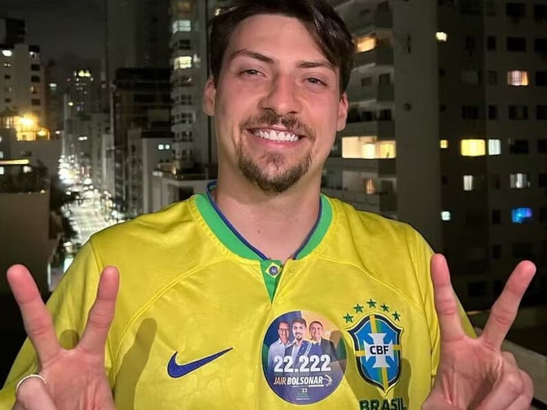 Filho do ex-presidente Jair Bolsonaro, Jair Renan colocou o nome à disposição para disputar uma vaga de deputado federal por Santa Catarina. - Reprodução / Instagram