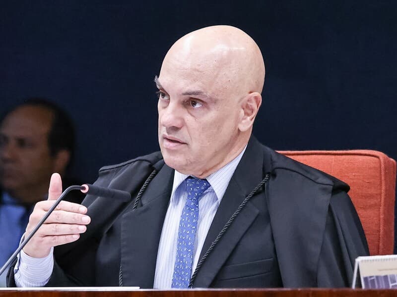 Moraes determina que o Batalhão de Polícia do Exército entregue oito armas à Polícia Federal para cumprimento da execução penal do ex-presidente. - Antonio Augusto/STF