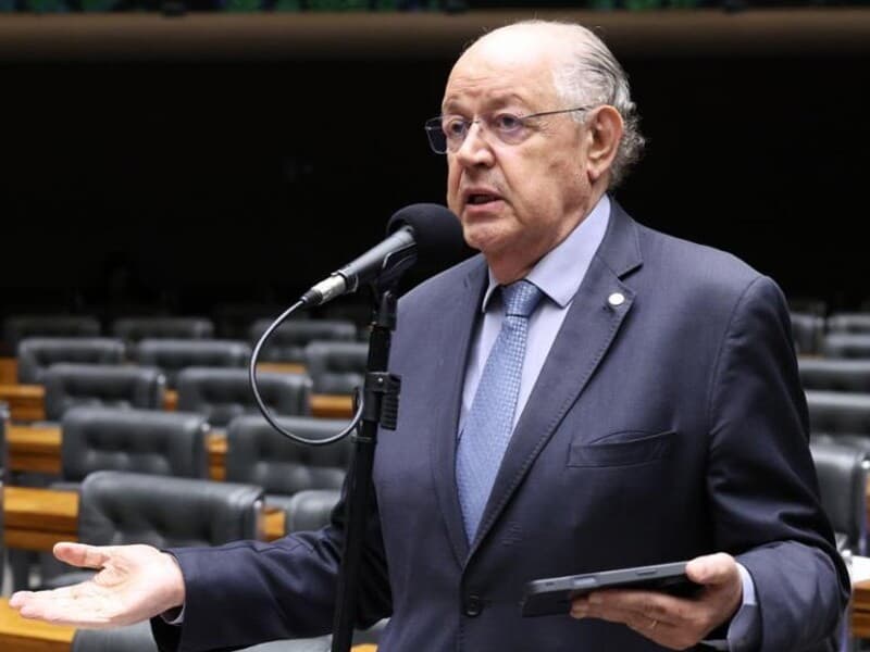 Parlamentar relacionou a proposta ao desempenho recente da Seleção Brasileira. - Kayo Magalhães / Câmara dos Deputados