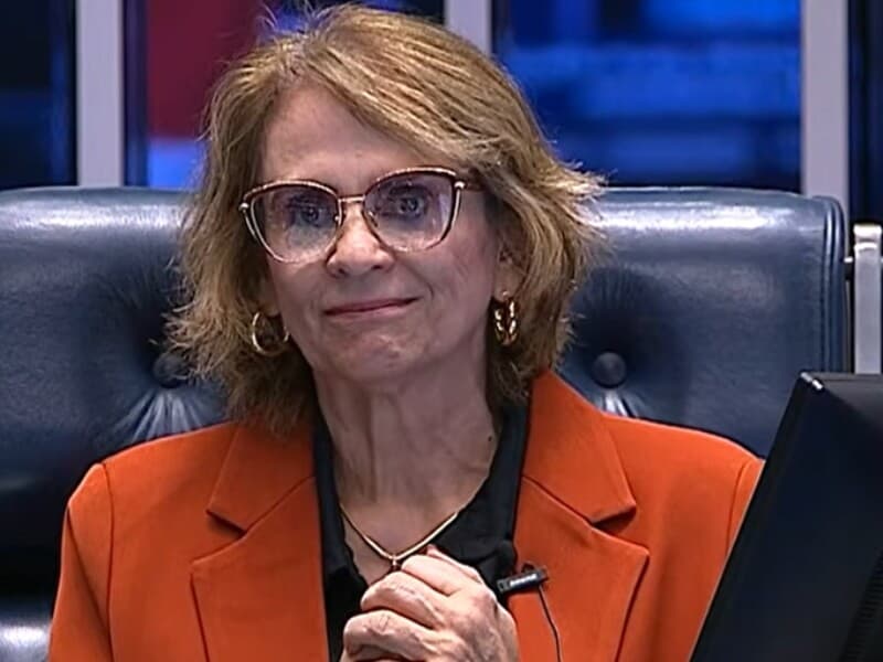 Damares elogia Michelle Bolsonaro em discurso no Senado. - Reprodução/YouTube