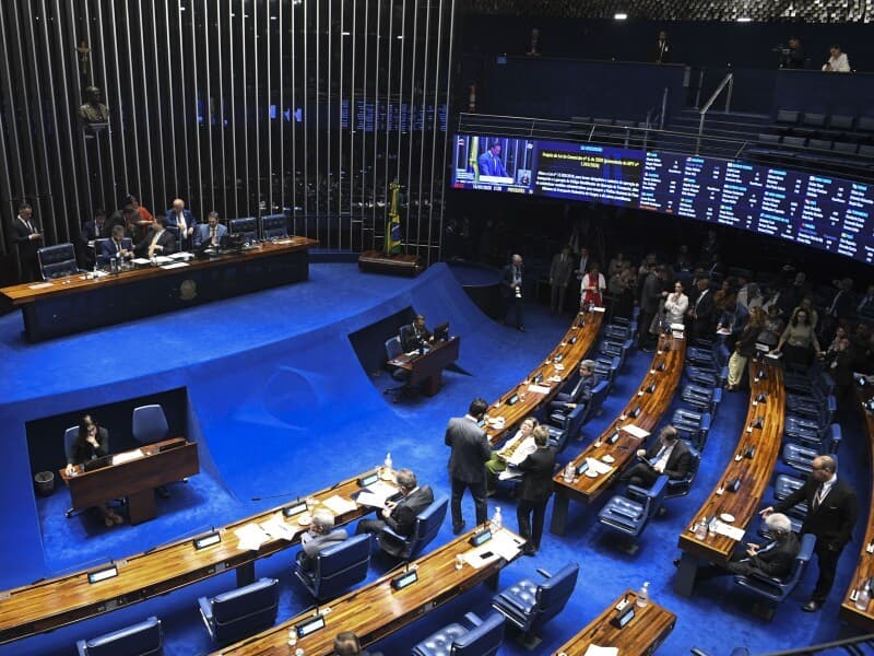 Proposta foi aprovada em Plenário. - Jonas Pereira/Agência Senado