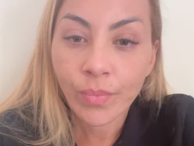 Em novos vídeos, Renata Vieira pediu perdão pela agressão e manteve a versão de que foi atacada primeiro. - Reprodução / Instagram