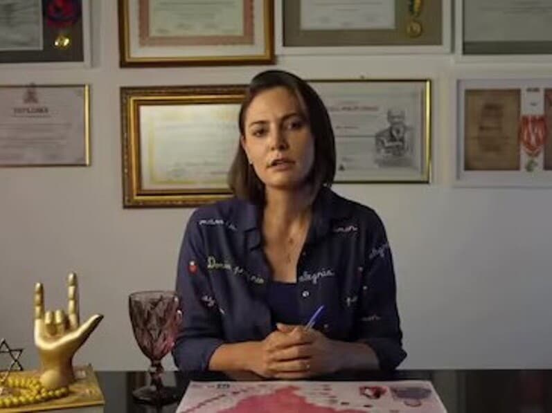 Pesquisa nacional indica que a repercussão do vídeo de Michelle Bolsonaro não altera a avaliação da maioria dos eleitores sobre uma eventual candidatura de Flávio Bolsonaro. - Reprodução / Youtube