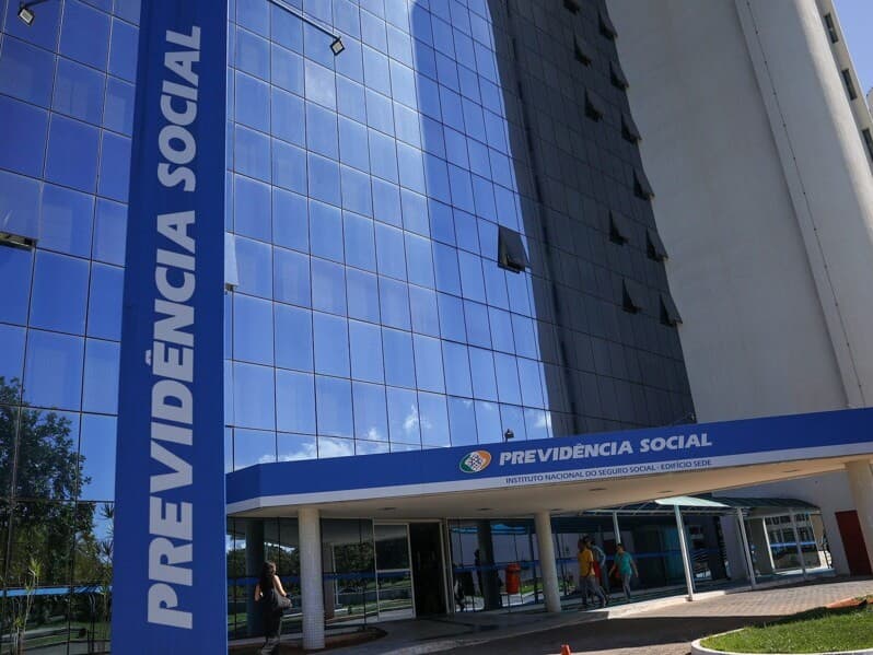 Texto publicado no Diário Oficial entra em vigor imediatamente e garante recursos para o pagamento dos ressarcimentos pelo INSS. - Fabio Rodrigues-Pozzebom / Agência Brasil