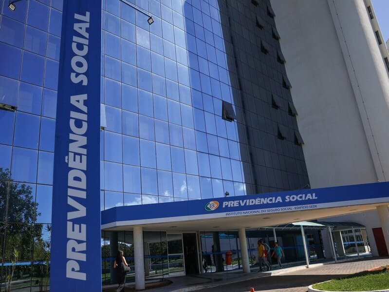 Texto publicado no Diário Oficial entra em vigor imediatamente e garante recursos para o pagamento dos ressarcimentos pelo INSS. - Fabio Rodrigues-Pozzebom / Agência Brasil