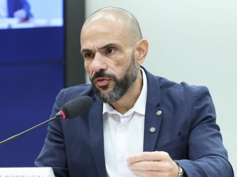 Proposta busca evitar a utilização de fotos de terceiros como instrumento de comunicação nos presídios.  - Kayo Magalhães / Câmara dos deputados