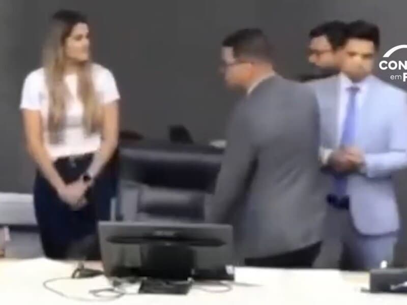 Vereador preside a Câmara. - Reprodução Vereador preside a Câmara. - Reprodução