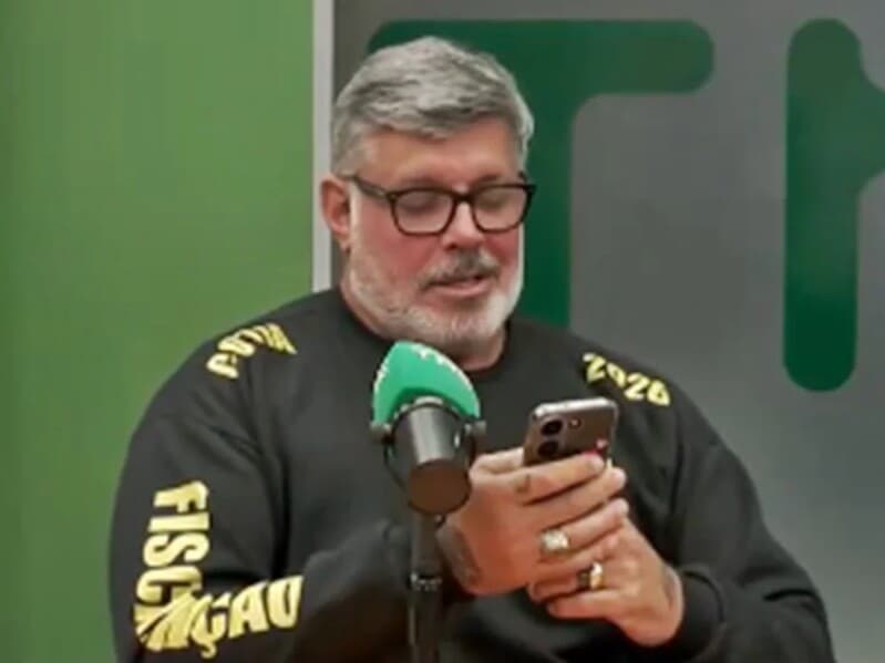 Repercussão de vídeo levou defesa de Bolsonaro a negar que o ex-presidente tenha atendido à ligação de Alexandre Frota. - Reprodução / Youtube