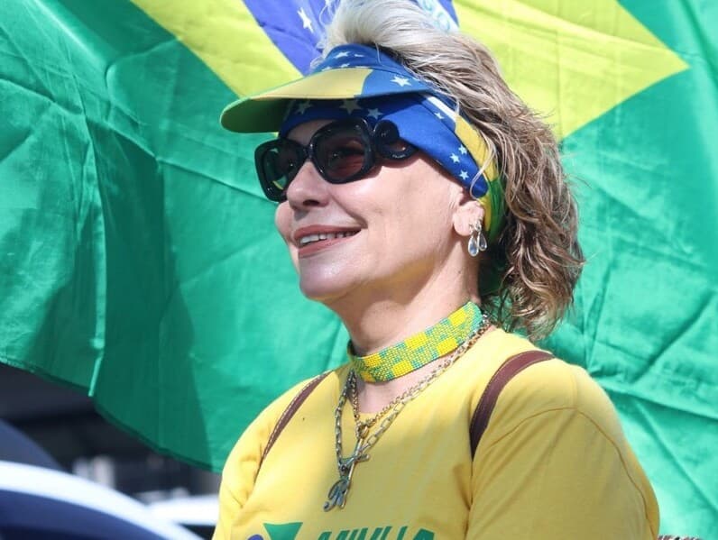 Candidatura foi anunciada nas redes sociais e recebeu apoio público do senador Flávio Bolsonaro. - Reprodução / Instagram