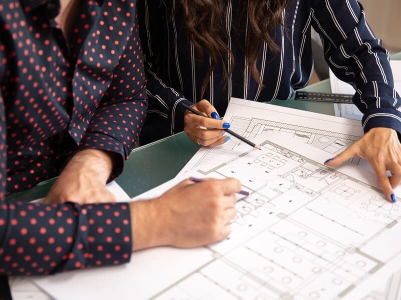 Projeto responsabiliza empresas que anunciam imóveis em conjunto. - Magnific