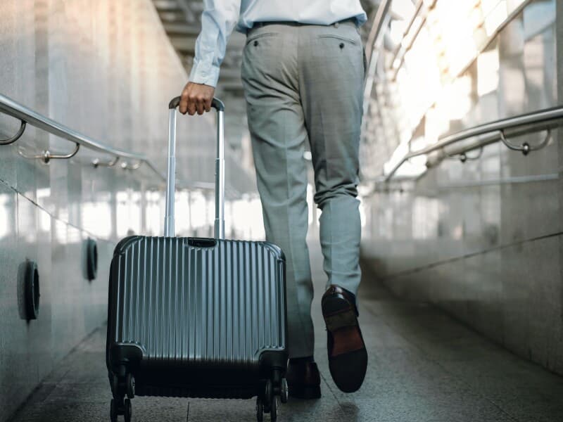 Receita Federal simplifica declaração de bens para viajantes. - Magnific