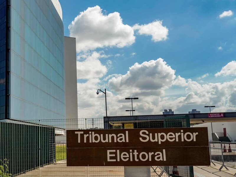 Advogados apontam propaganda eleitoral antecipada negativa e uso proibido de deepfakes. - Rafa Neddermeyer/Agência Brasil