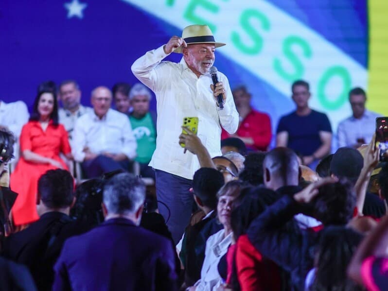 Lula discursa na convenção do PT que oficializou sua candidatura à reeleição. - Yuri Murakami/f2.8 news/Folhapress