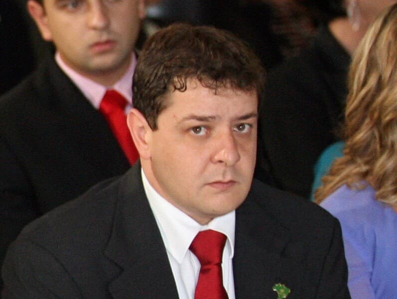 Lulinha é suspeito de ter facilitado contratos de empresa de tecnologia junto ao Executivo. - Alan Marques/Folhapress