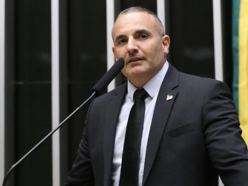Deputado propõe que presos provisórios trabalhem dentro das unidades prisionais e que empresas instalem oficinas nos presídios. - Kayo Magalhães/Câmara dos Deputados