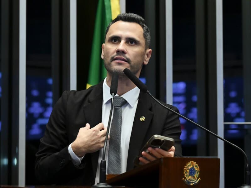 Senador atraiu críticas no partido por múltiplos avanços e recuos sobre candidatura.  - Jefferson Rudy/Agência Senado