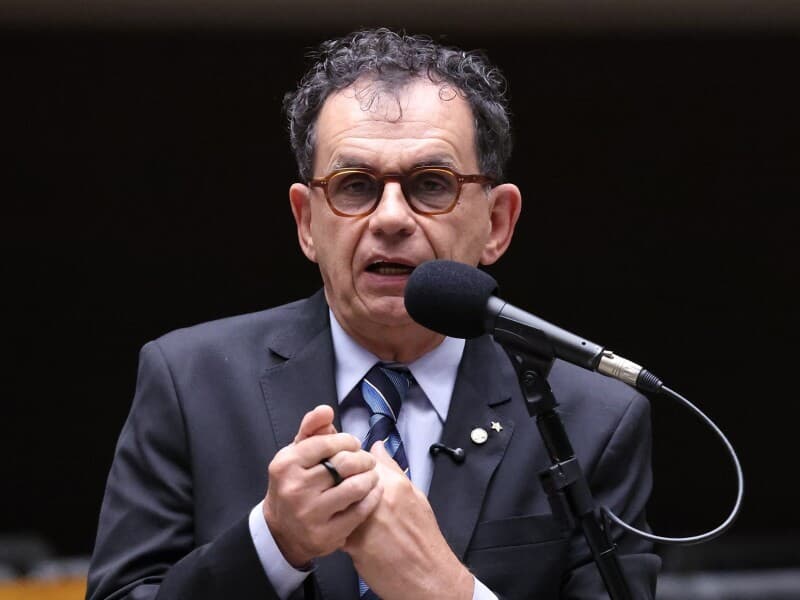 Reimont propõe reduzir para 62 anos idade mínima para mulheres no BPC