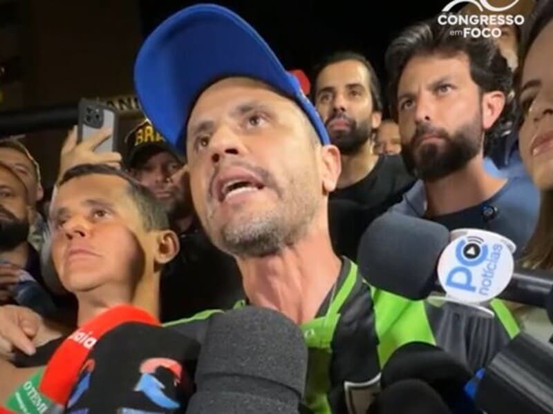 Senador recupera legenda após mais de uma semana de reuniões sem sucesso junto à cúpula do Republicanos.
- Reprodução Senador recupera legenda após mais de uma semana de reuniões sem sucesso junto à cúpula do Republicanos.
- Reprodução