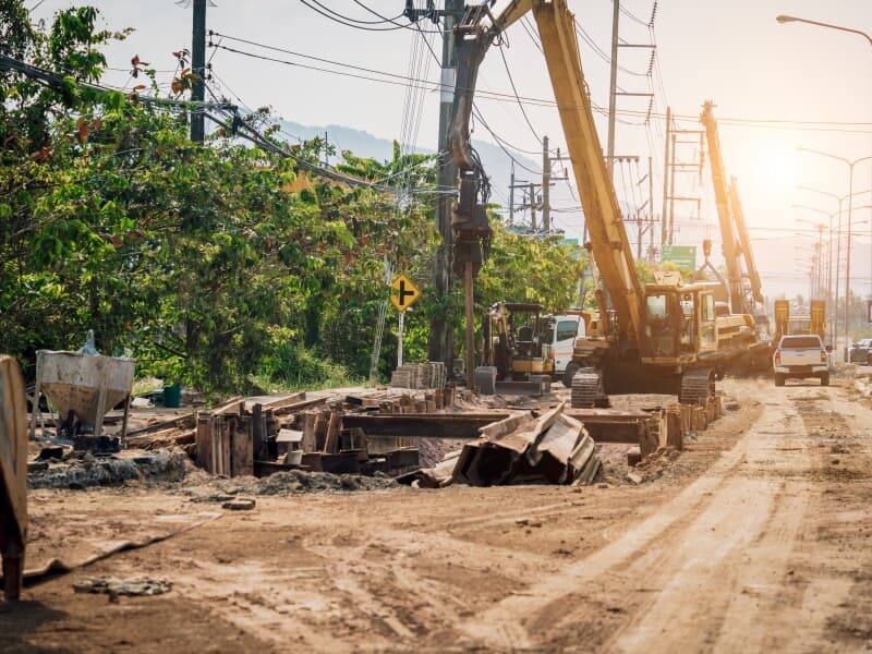 Projeto define destino de obras federais paralisadas. - Magnific