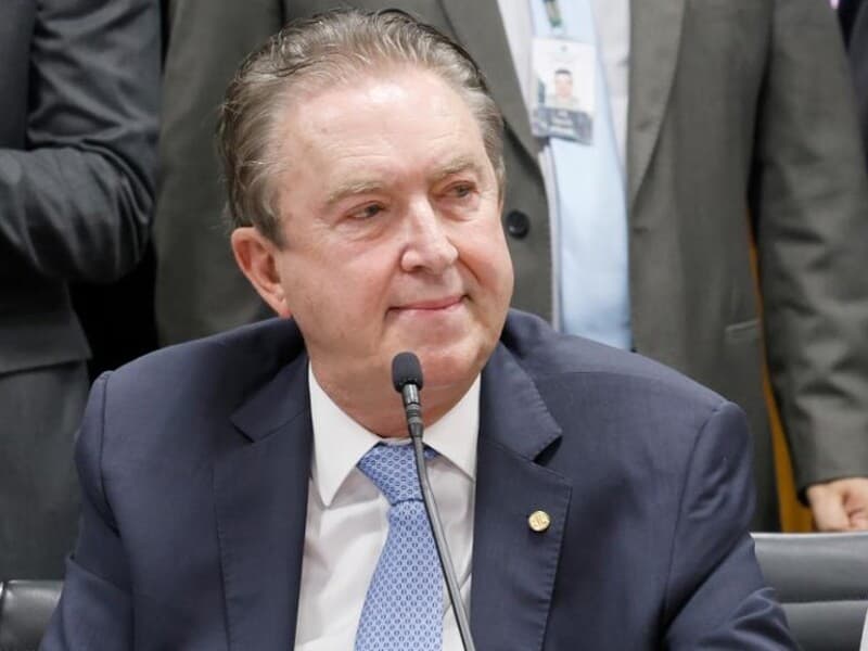 A proposta resgata uma reivindicação histórica da categoria e busca dar resposta legislativa à disputa jurídica aberta desde a criação do piso nacional. - Marina Ramos / Câmara dos Deputados